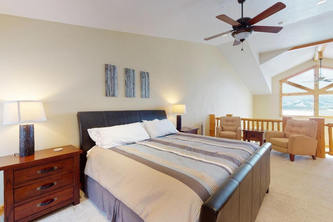 Villa Spruce Ridge Retreat Fraser Esterno foto